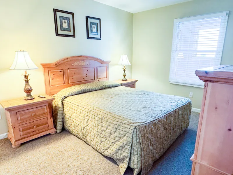 Antilles condo: Unit 5002 bedroom green walls