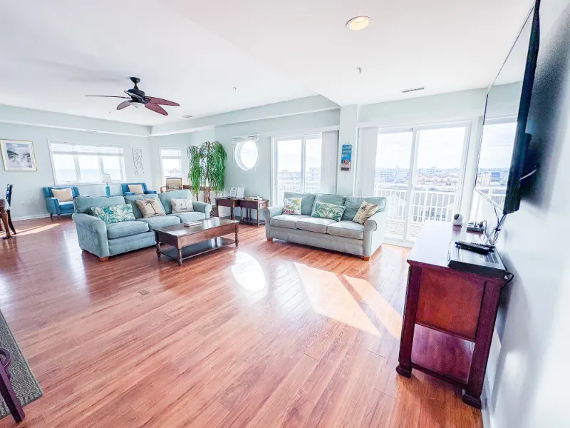Calicéo Penthouse: living room ocean view
