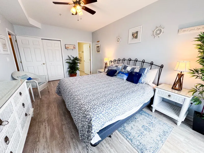 Colibri condo: Unit 4003 master bedroom