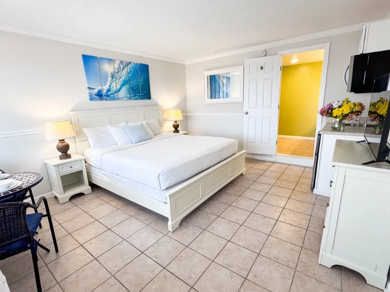 Marathon Key king bed